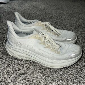 Hoka Clifton 8